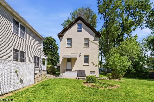 114 Franklin Pl, Roselle Park Boro, NJ 07204