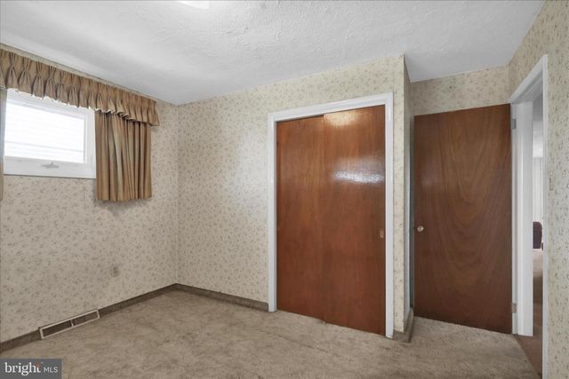 1901 COUNTY ST, Reading, PA 19605