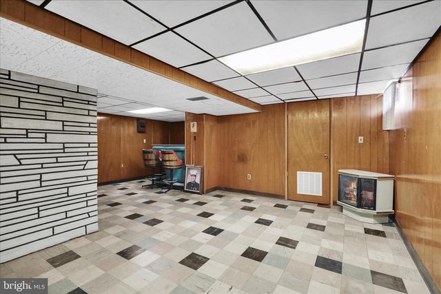 1901 COUNTY ST, Reading, PA 19605