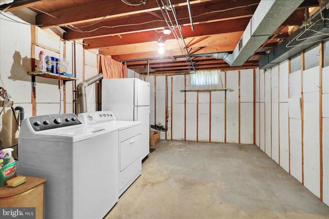 1901 COUNTY ST, Reading, PA 19605