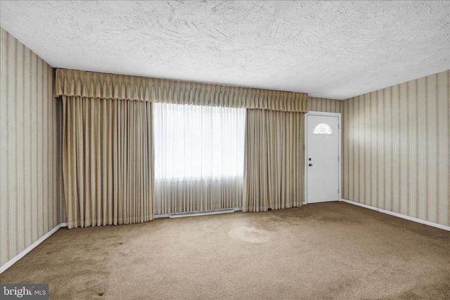 1901 COUNTY ST, Reading, PA 19605
