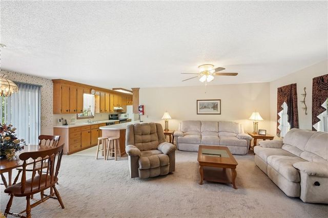 329 Henderson Drive, Clemmons, NC 27012