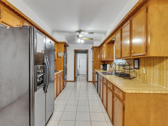 4002 Thistledown Drive, Pasadena, TX 77504