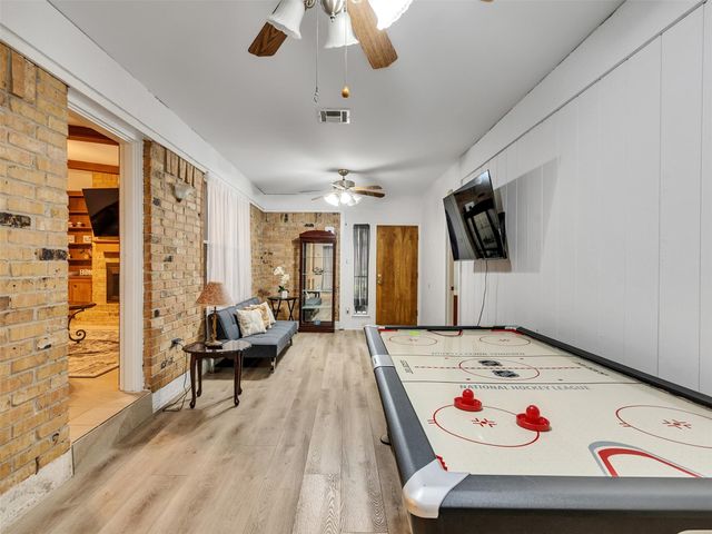 4002 Thistledown Drive, Pasadena, TX 77504