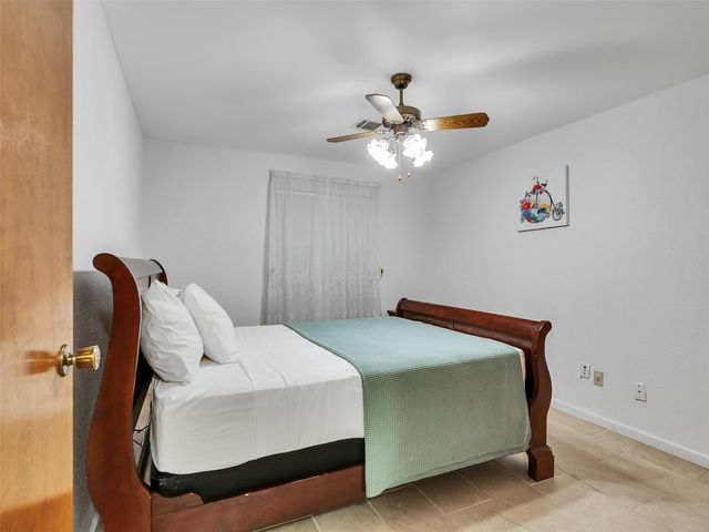 4002 Thistledown Drive, Pasadena, TX 77504