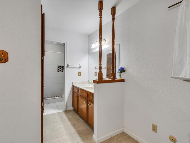 4002 Thistledown Drive, Pasadena, TX 77504