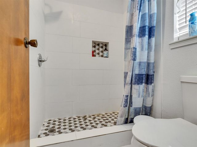 4002 Thistledown Drive, Pasadena, TX 77504