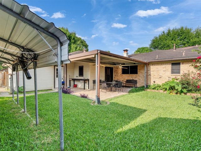 4002 Thistledown Drive, Pasadena, TX 77504