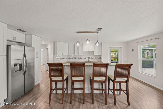1019 Mandarin Drive NE, Palm Bay, FL 32905
