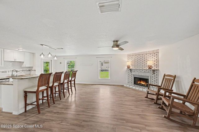 1019 Mandarin Drive NE, Palm Bay, FL 32905