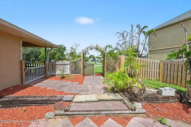 1019 Mandarin Drive NE, Palm Bay, FL 32905