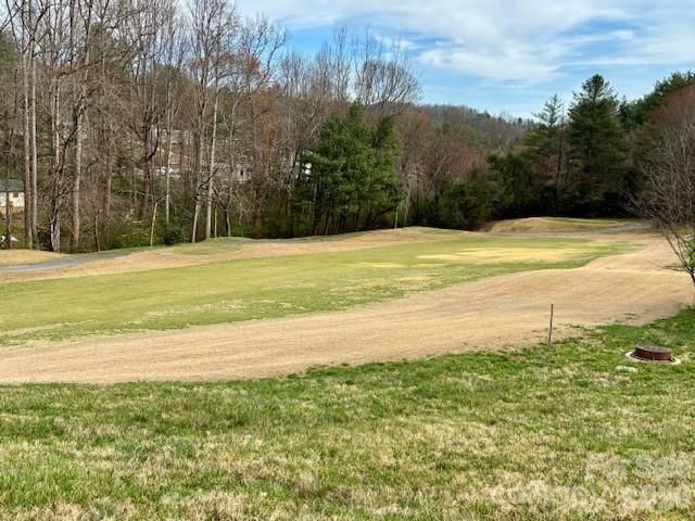 156 Triple Fairways Drive, Hendersonville, NC 28739