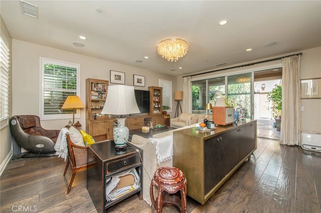 220 Barnes Road, Tustin, CA 92782
