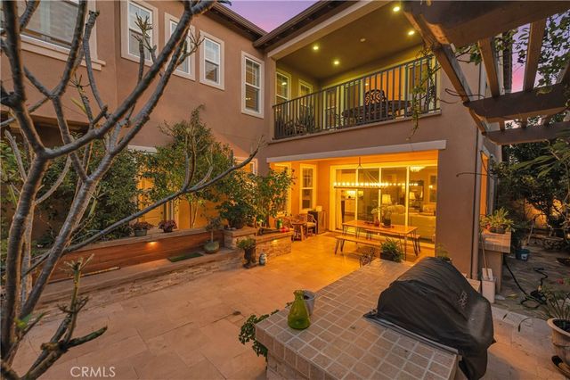 220 Barnes Road, Tustin, CA 92782