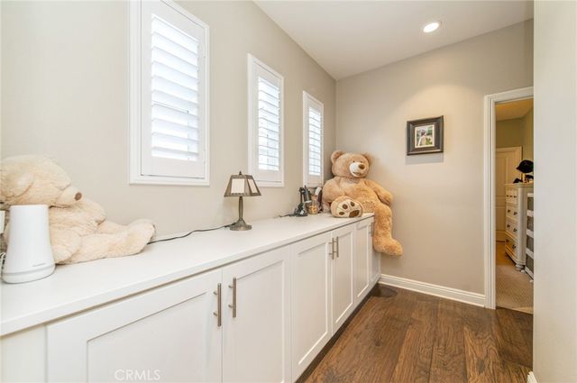 220 Barnes Road, Tustin, CA 92782