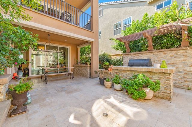 220 Barnes Road, Tustin, CA 92782