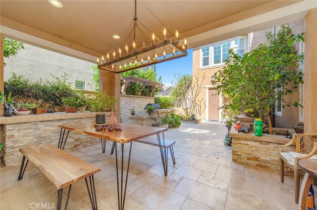 220 Barnes Road, Tustin, CA 92782