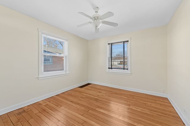 126 N Rohlwing Road, Palatine, IL 60074