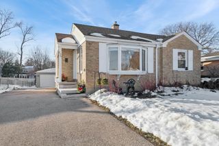 126 N Rohlwing Road, Palatine, IL 60074