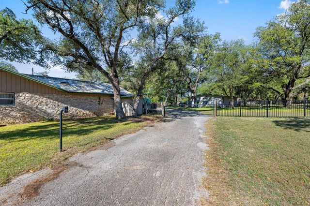 1109 Cedar Park DR, Cedar Park, TX 78613