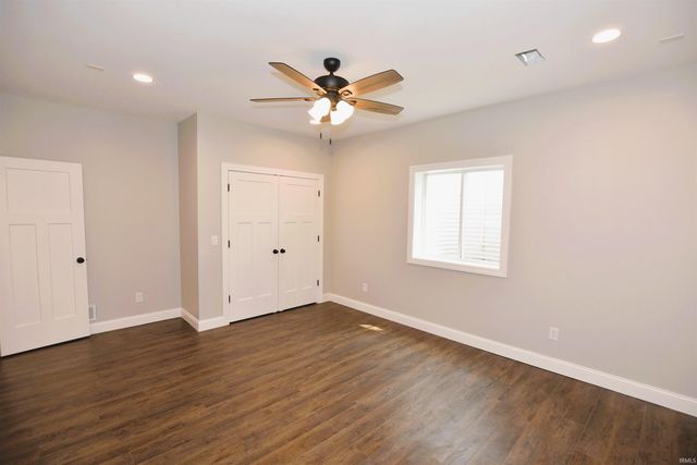52427 Lynnewood Avenue, South Bend, IN 46628