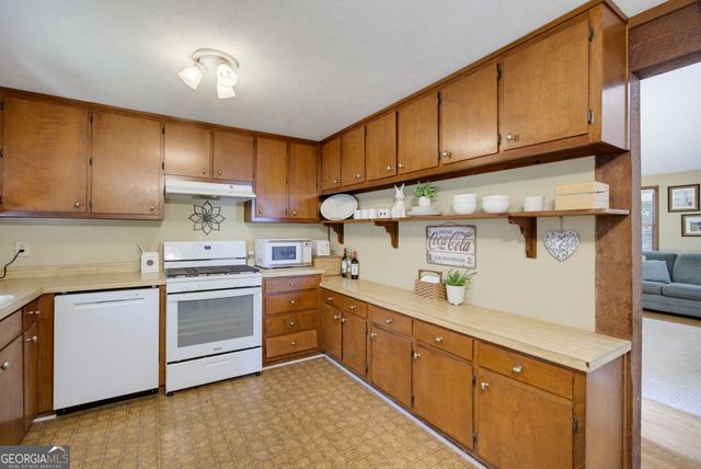 3922 Butterfield Drive NW, Kennesaw, GA 30152