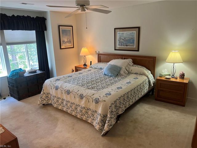240 Dockside Dr Apt C, Hampton, VA 23669