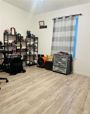 159 E Rodriguez Avenue, Raymondville, TX 78580