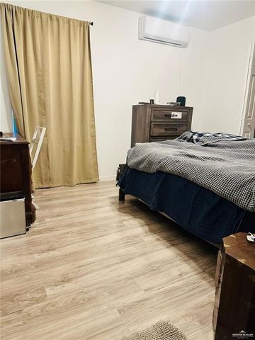 159 E Rodriguez Avenue, Raymondville, TX 78580