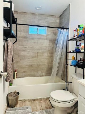 159 E Rodriguez Avenue, Raymondville, TX 78580