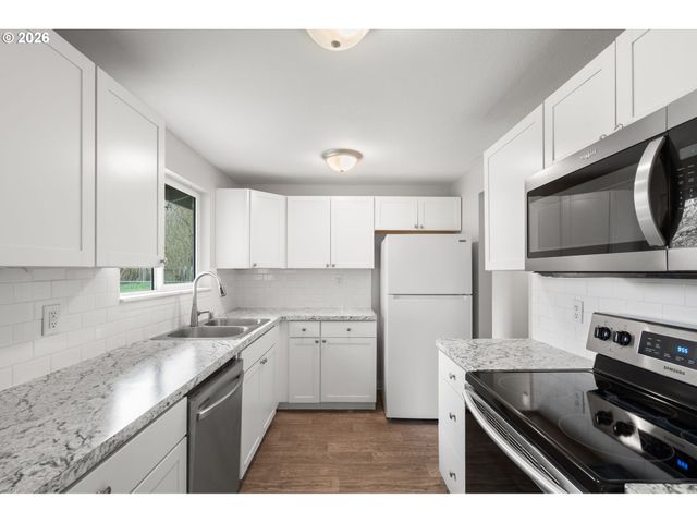 7108 TENNESSEE Ln, Vancouver, WA 98664