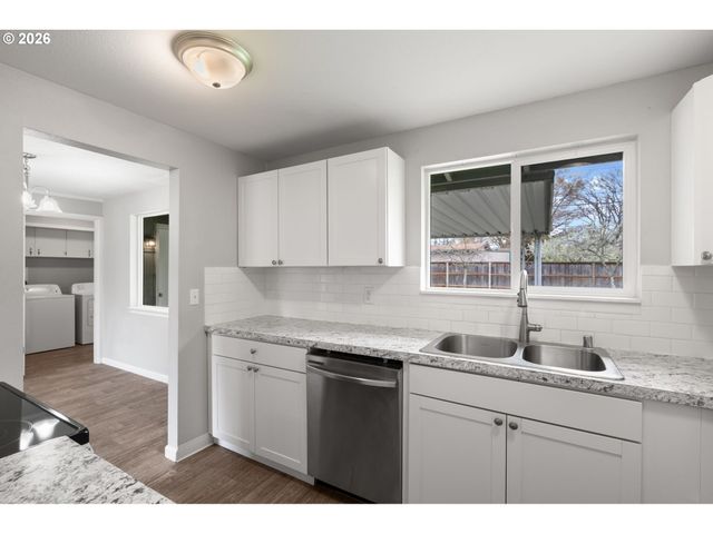 7108 TENNESSEE Ln, Vancouver, WA 98664