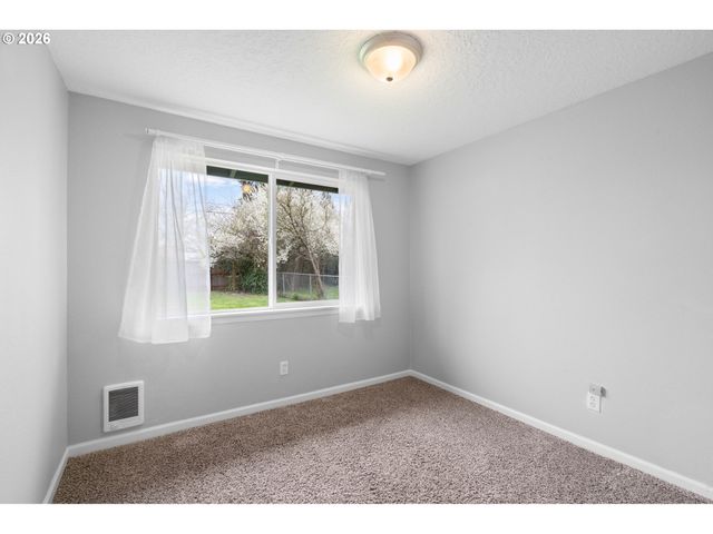 7108 TENNESSEE Ln, Vancouver, WA 98664