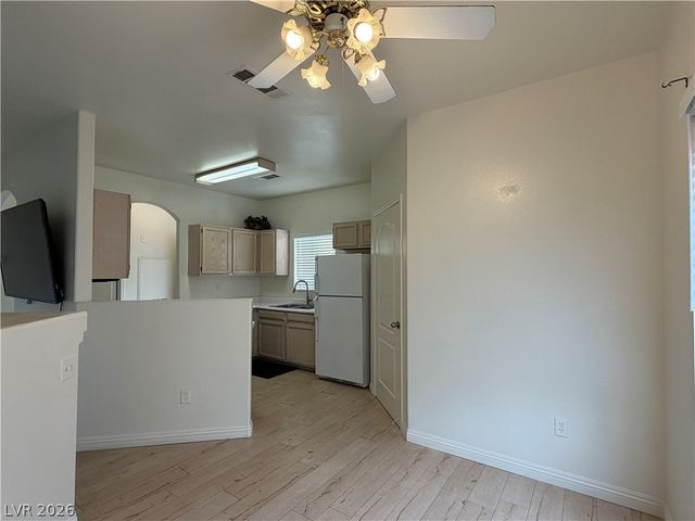 5525 West Flamingo Road 2016, Las Vegas, NV 89103