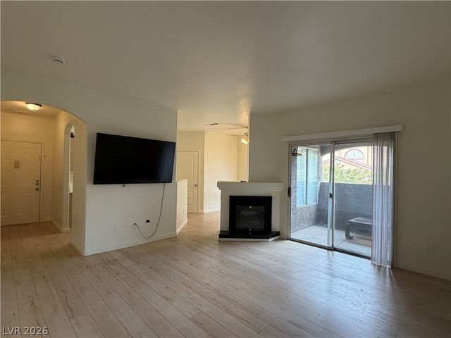 5525 West Flamingo Road 2016, Las Vegas, NV 89103