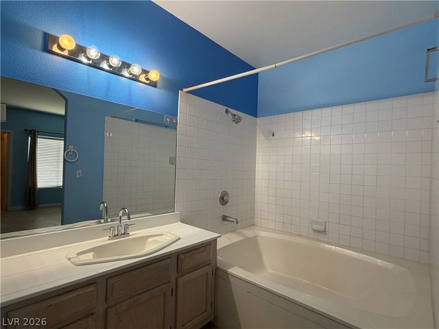 5525 West Flamingo Road 2016, Las Vegas, NV 89103