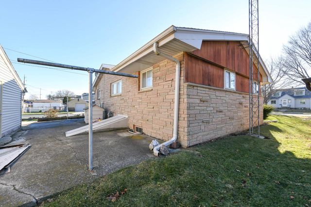 4865 S Swift AVENUE, Cudahy, WI 53110