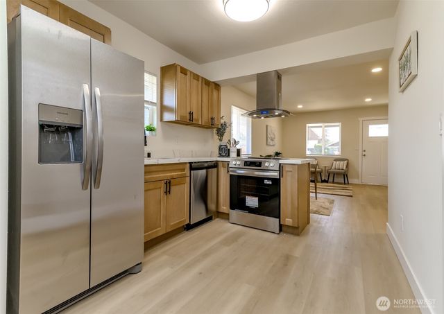 3833 E G Street, Tacoma, WA 98404