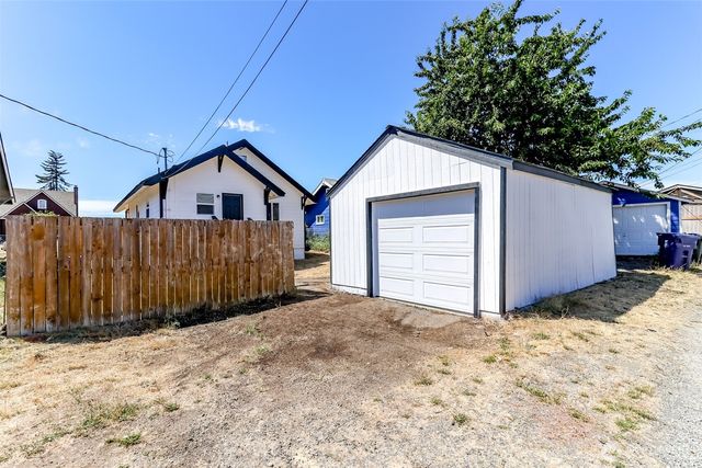 3833 E G Street, Tacoma, WA 98404