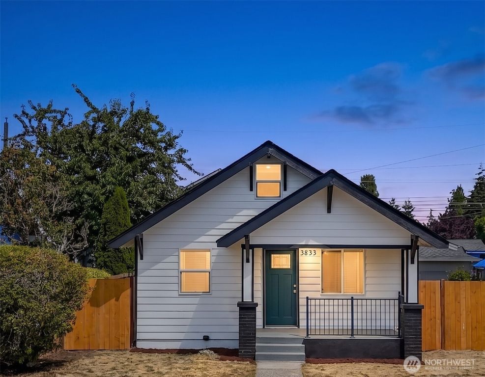 3833 E G Street, Tacoma, WA 98404