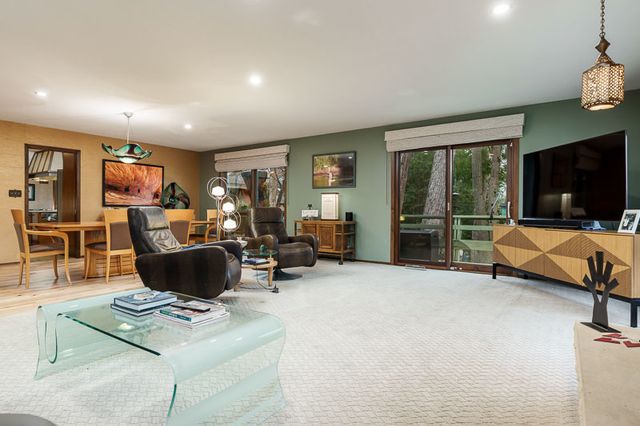 2520 E CHICKADEE Trail, Rockford, IL 61107