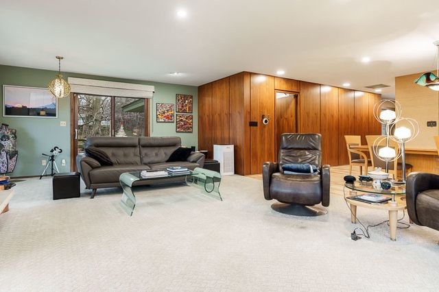 2520 E CHICKADEE Trail, Rockford, IL 61107