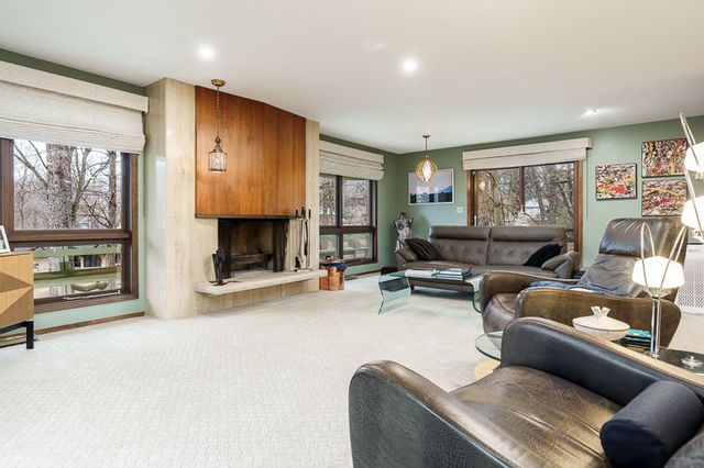 2520 E CHICKADEE Trail, Rockford, IL 61107