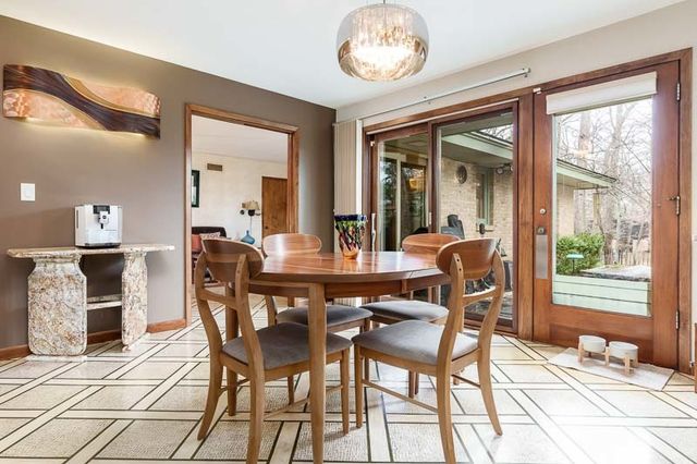 2520 E CHICKADEE Trail, Rockford, IL 61107