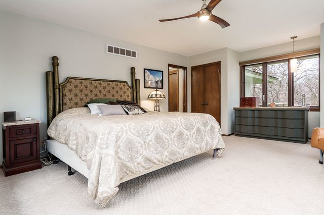 2520 E CHICKADEE Trail, Rockford, IL 61107