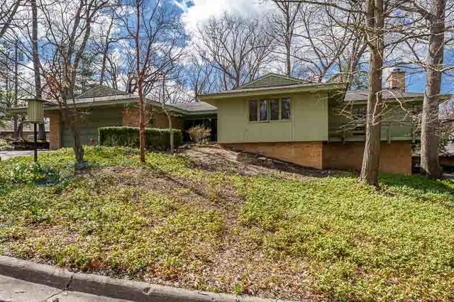 2520 E CHICKADEE Trail, Rockford, IL 61107