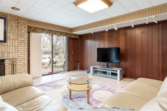 2520 E CHICKADEE Trail, Rockford, IL 61107