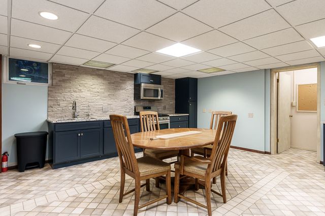 2520 E CHICKADEE Trail, Rockford, IL 61107