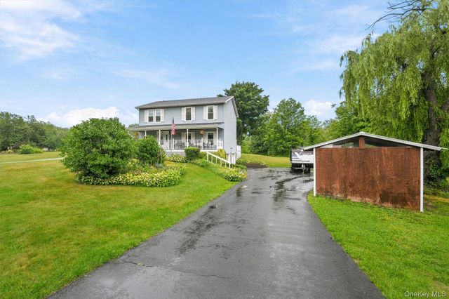 2 Summerset Drive, Wallkill, NY 12589