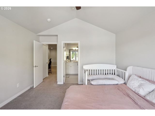 12045 Se 5TH St, Vancouver, WA 98683